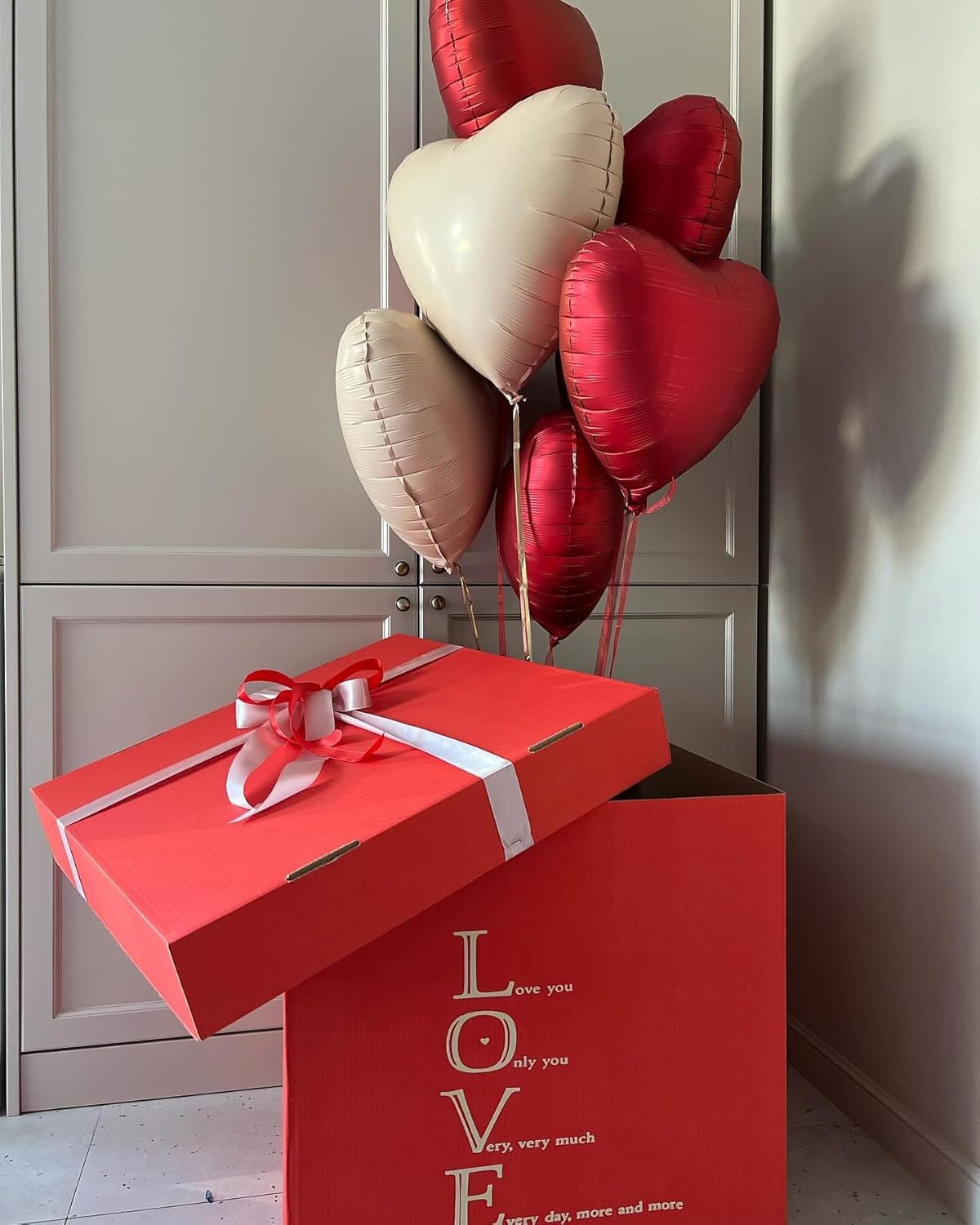 Red White Heart Balloons,12Pcs 18Inch Cream White Metallic Red Heart Shaped Foil Helium Balloons for Birthday Anniversary Wedding Engagement Party Decorations