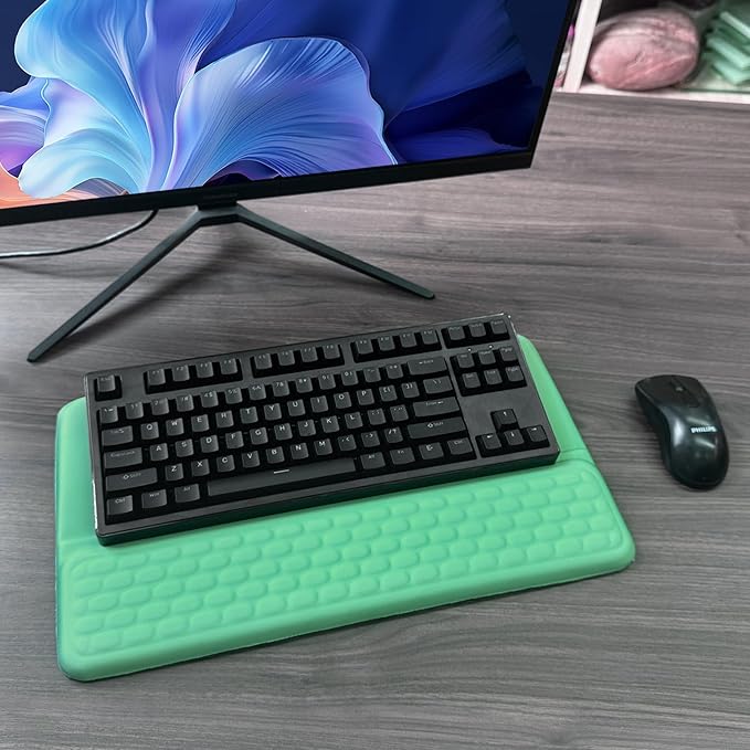 Computer Keyboard Stand with Wrist Rest, Ergonomic Tilted Keyboard Holder - Keyboard Riser with Wrist Pad - Keyboard Tray Support for Office Home - Green